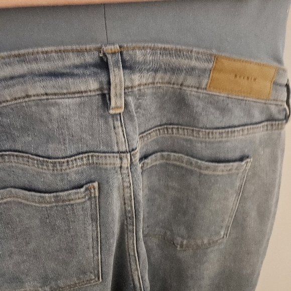 Stylish Light Blue Women's Jeans - Picture 3 of 4